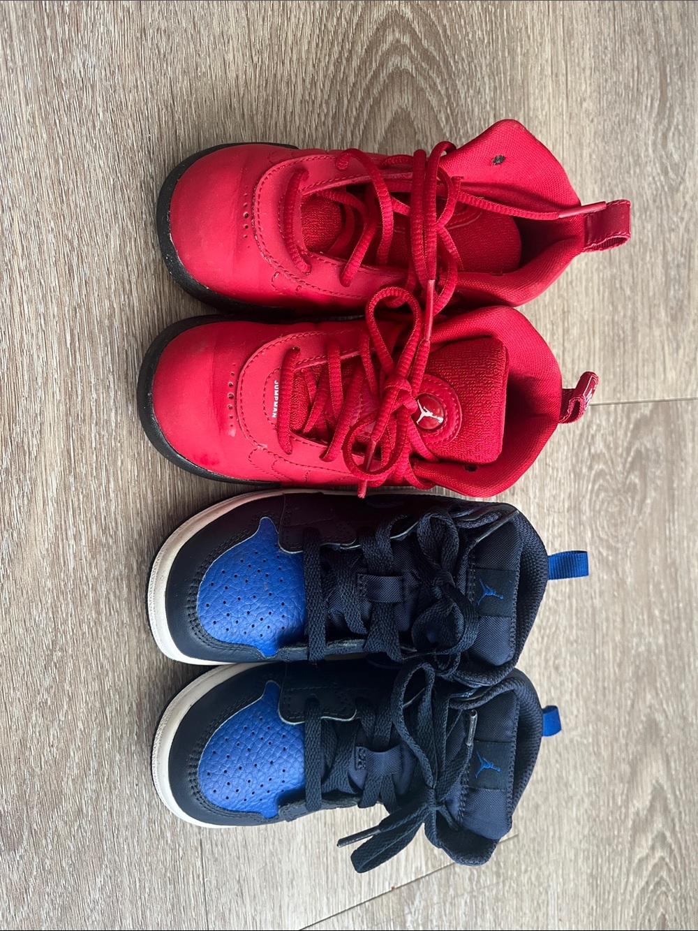 Jordan Kids' Red and Black/Blue Mini Sneakers
